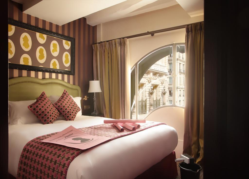 ลา แมซอง ฟาวาร์ต Hotel ปารีส ภายนอก รูปภาพ
